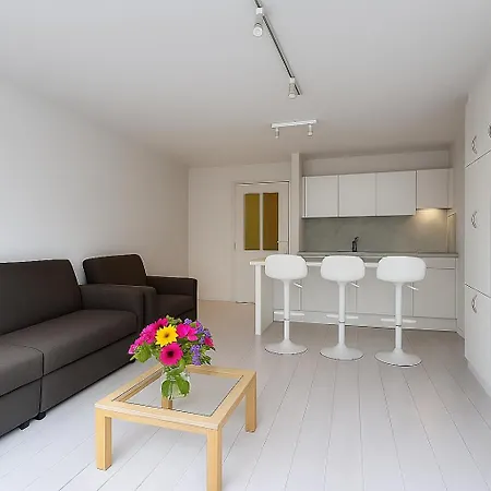 Chateau Maison Blanche *